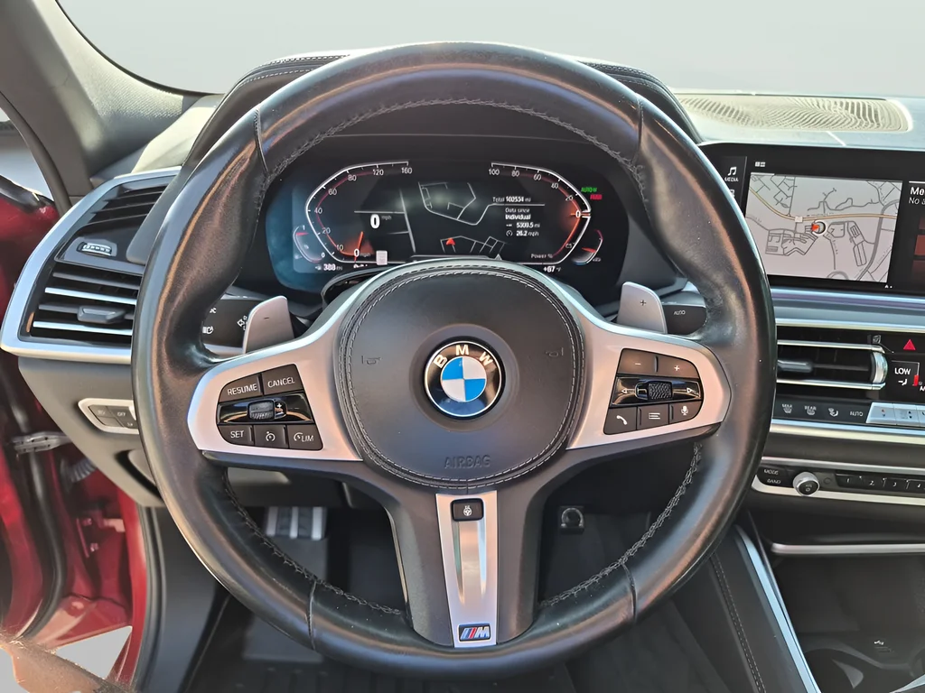 Used 2021 Red BMW xDrive40i image 29