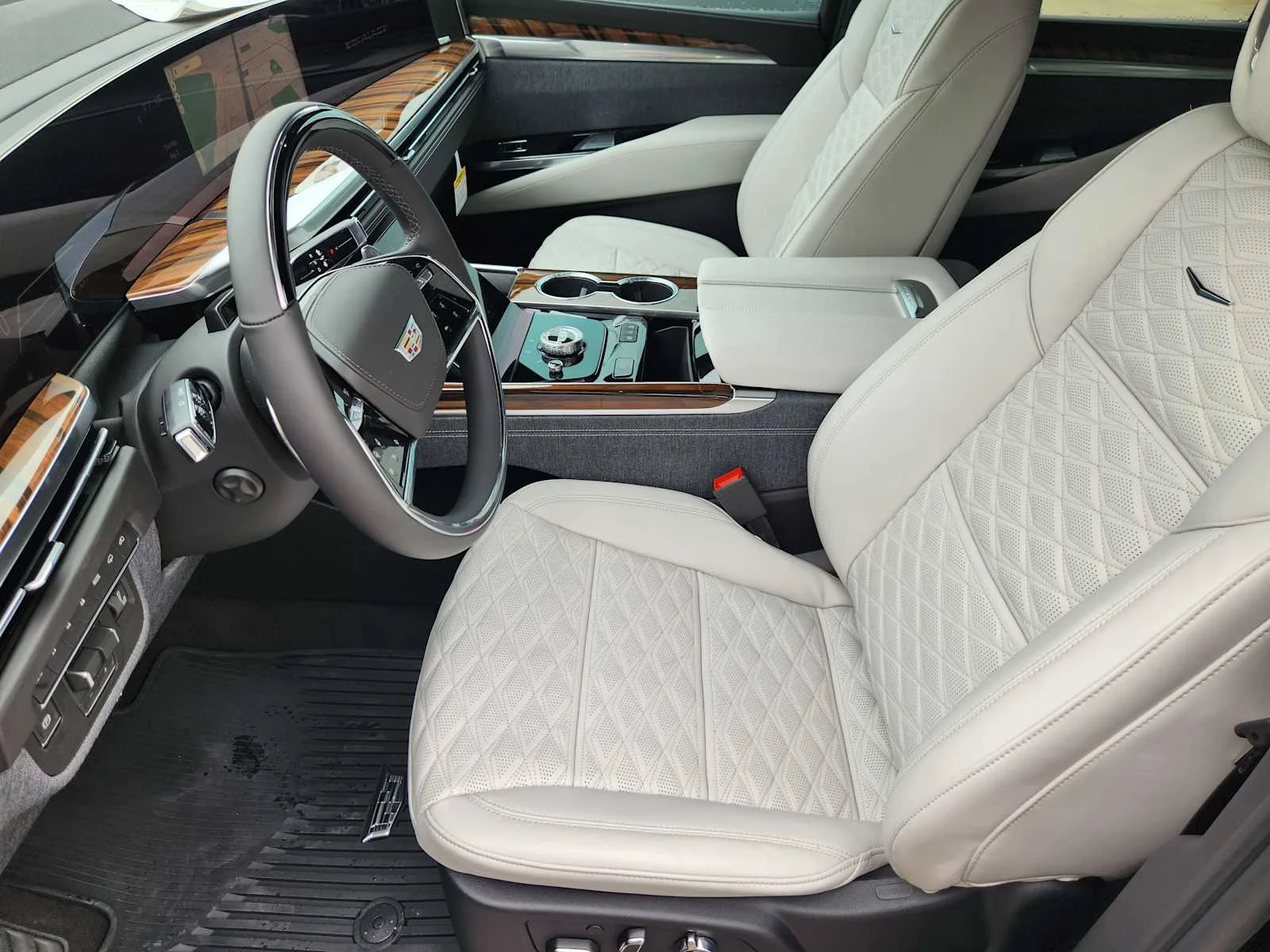 2026 Cadillac Escalade Platinum Sport - Photo 8