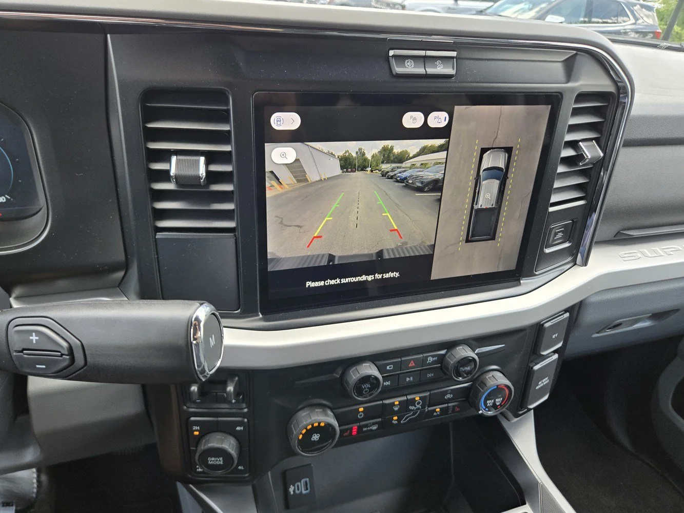 New 2026 Avalanche Ford XLT image 7