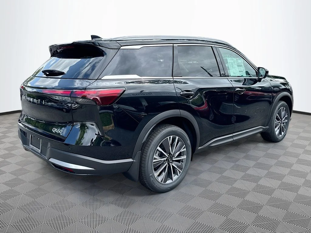 New 2027 MINERAL BLACK INFINITI Luxe FWD image 5
