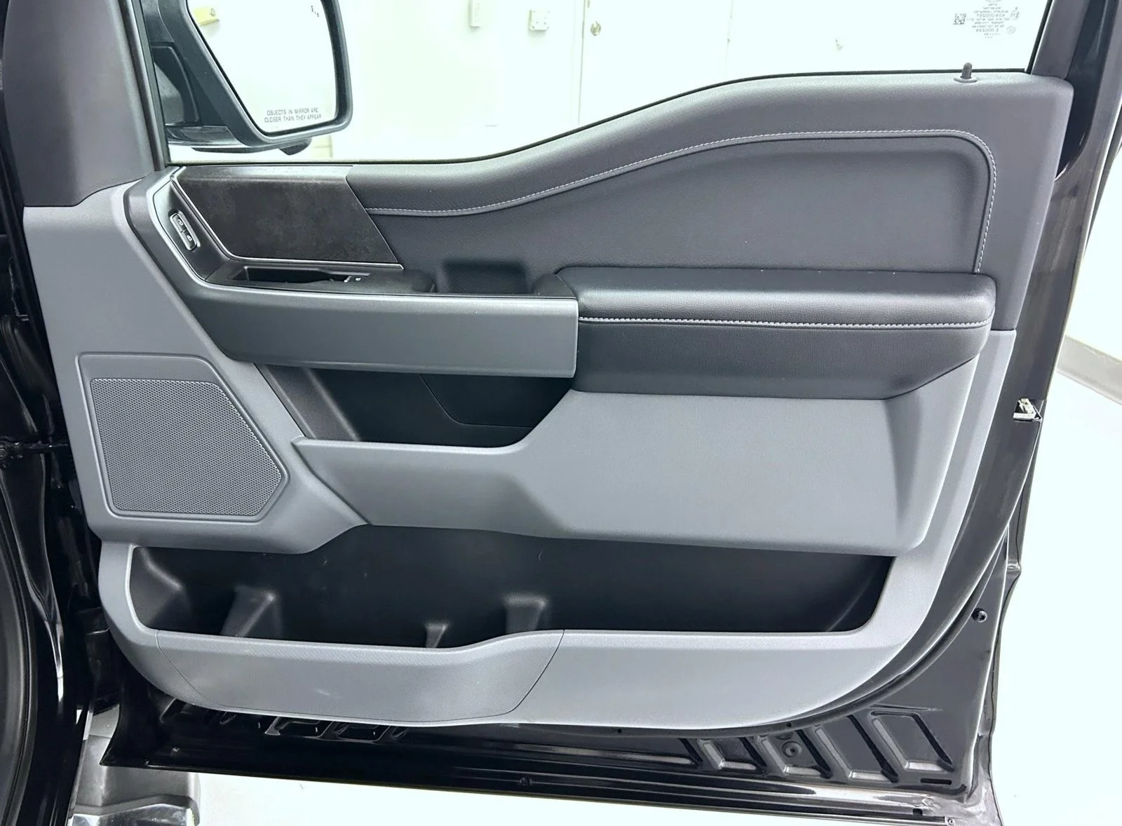 Used 2024 Black Ford XLT image 16