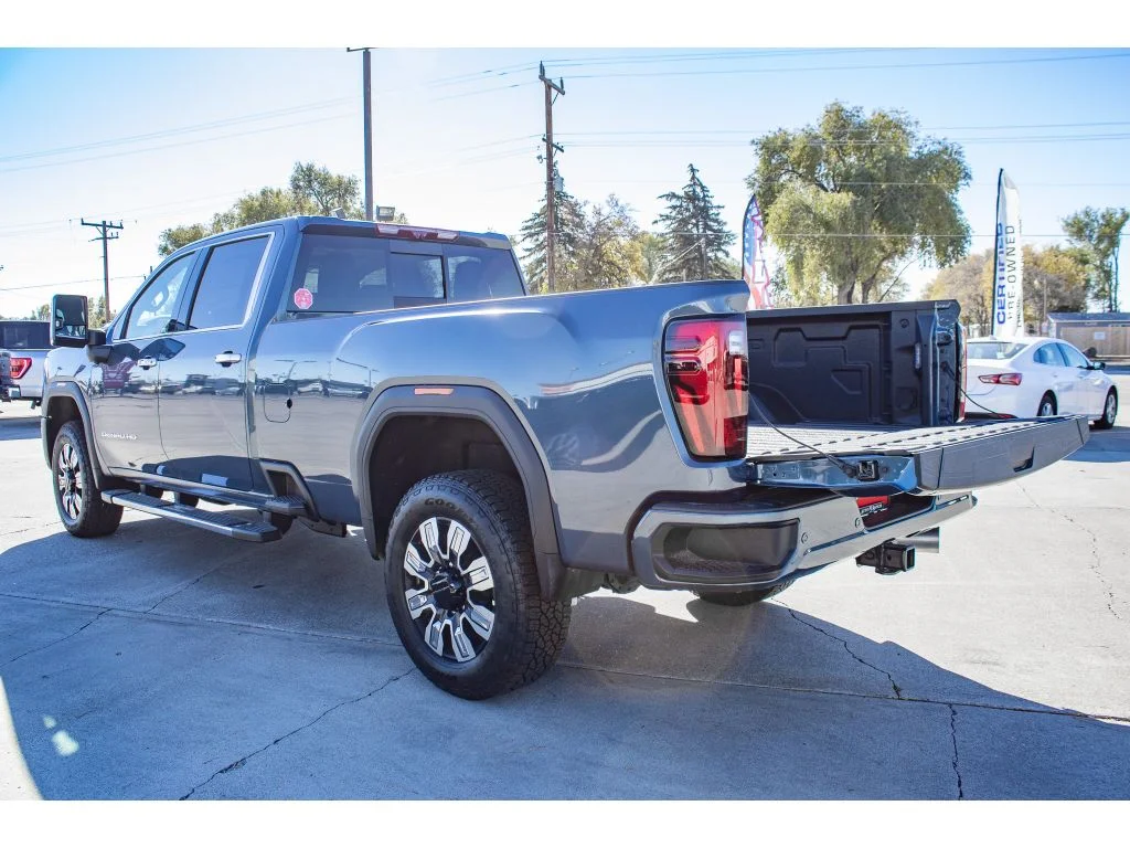 2026 GMC Sierra 3500HD Denali - Photo 10