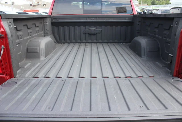 Used 2025 Red Chevrolet RST image 26