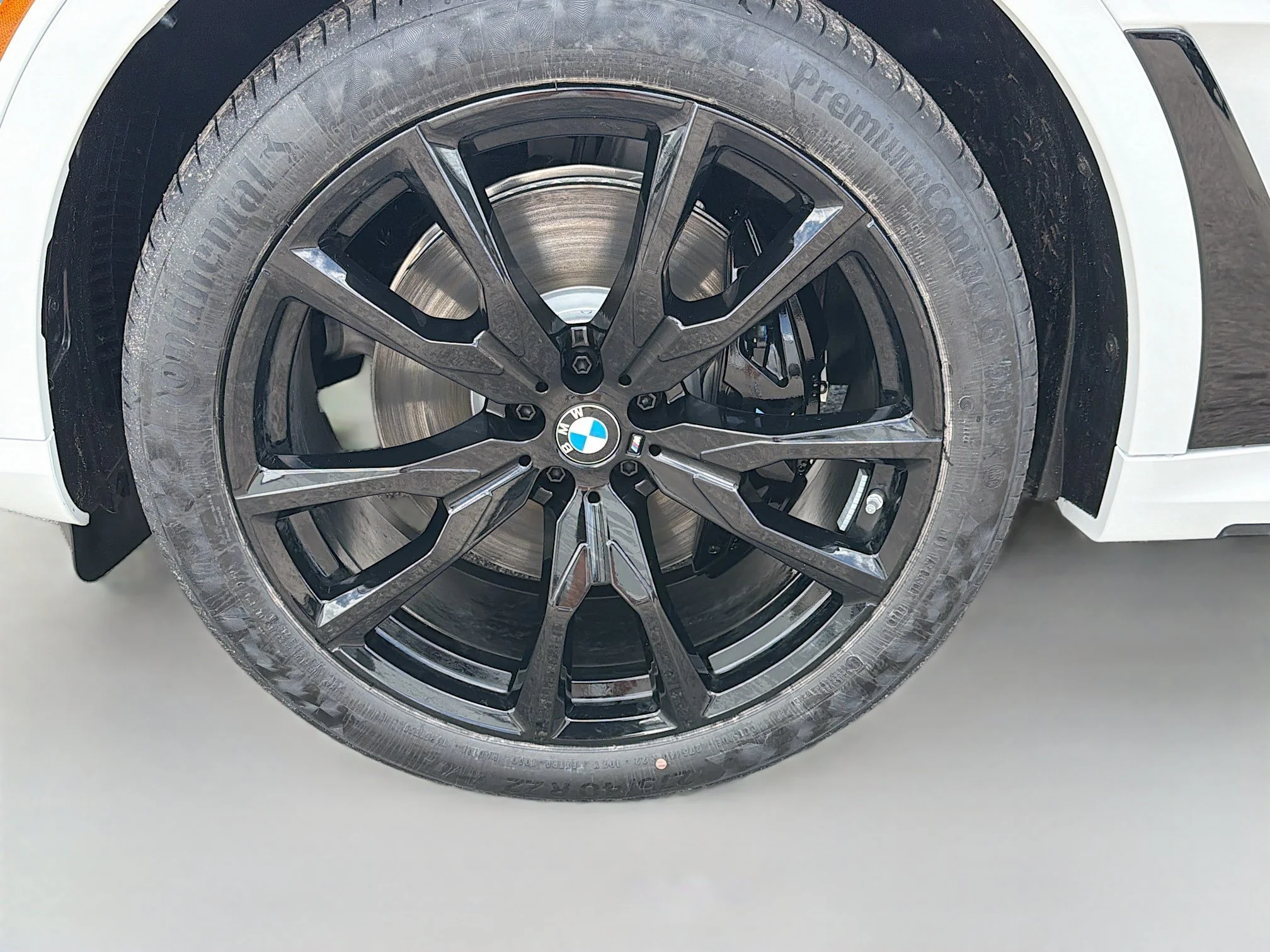 New 2027 Alpine White BMW xDrive40i image 42