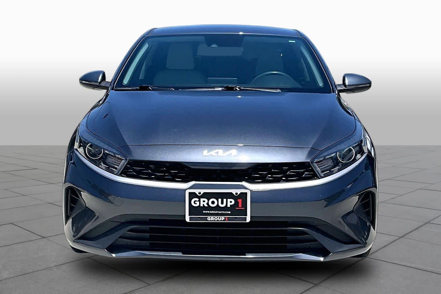Used 2022 Gravity Gray Kia LXS image 4