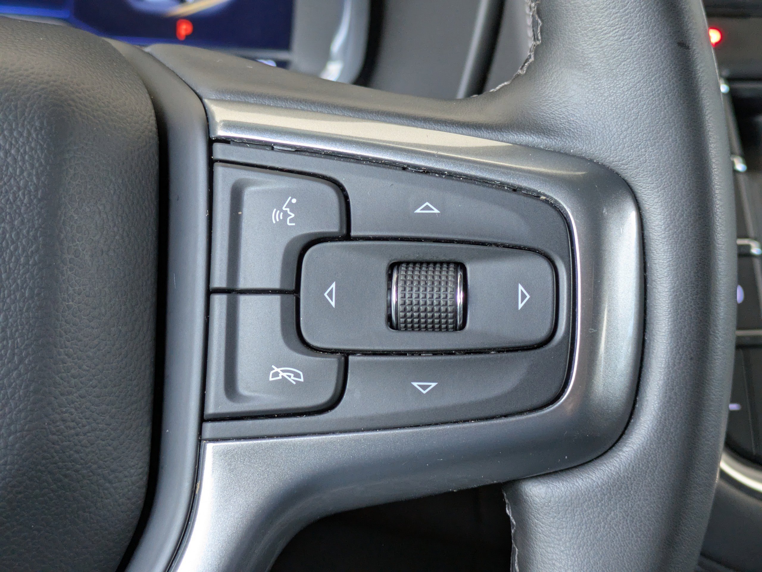 Used 2024 Midnight Blue Metallic Chevrolet LT image 29