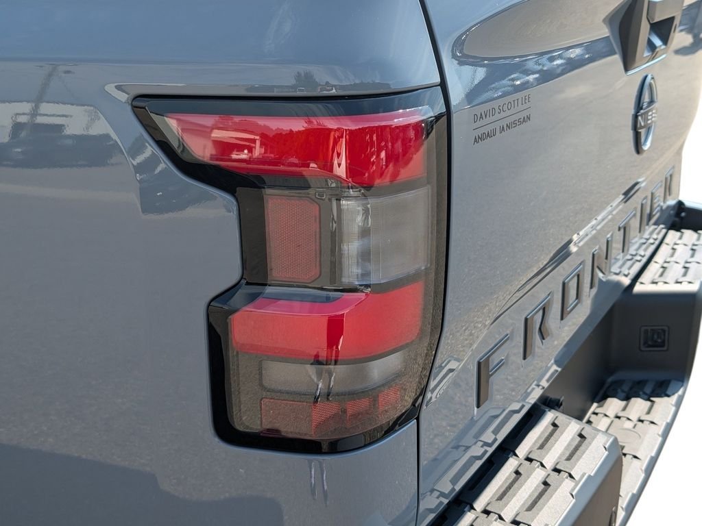 New 2026 Boulder Gray Pearl Nissan Crew Cab SV image 13