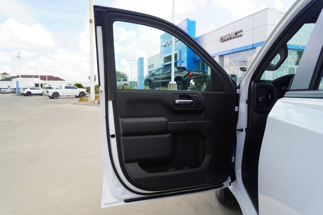 2026 Chevrolet Silverado 1500 Custom - Photo 17