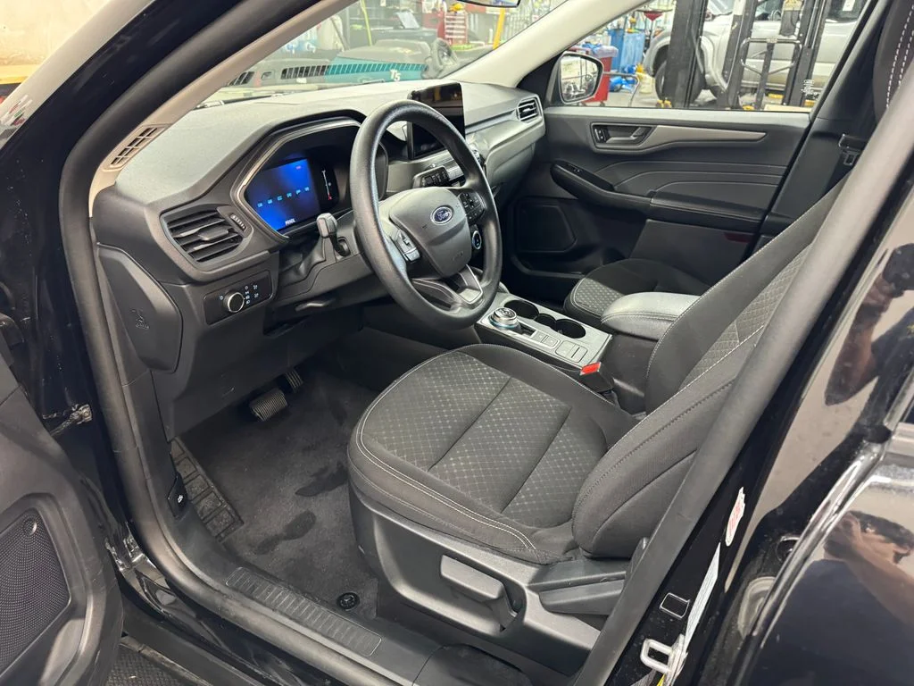 Used 2025 Black Ford Active image 15