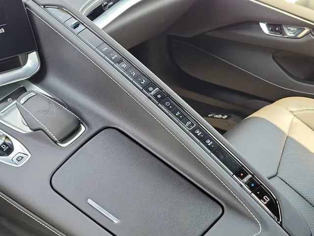 2021 Chevrolet Corvette 1LT - Photo 31