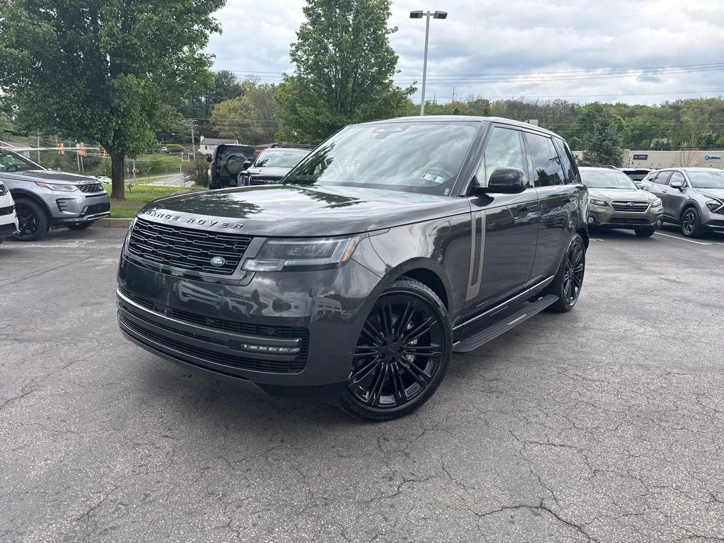 2026 Land Rover Range Rover 3.0 SE SWB's photo
