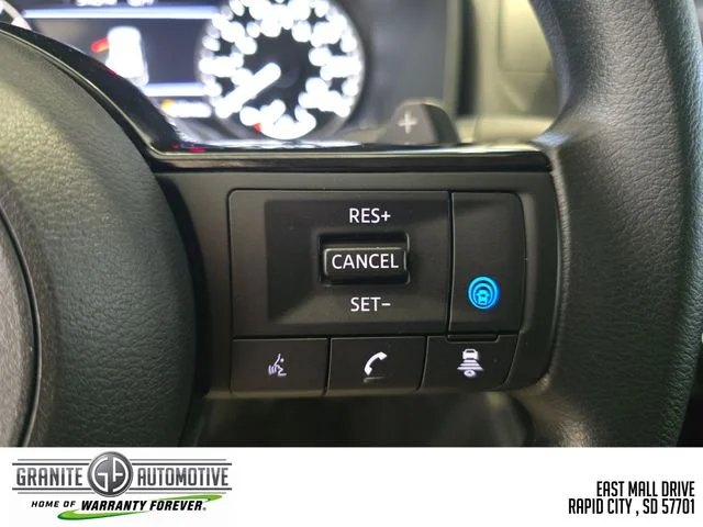 2023 Nissan Rogue SV - Photo 32