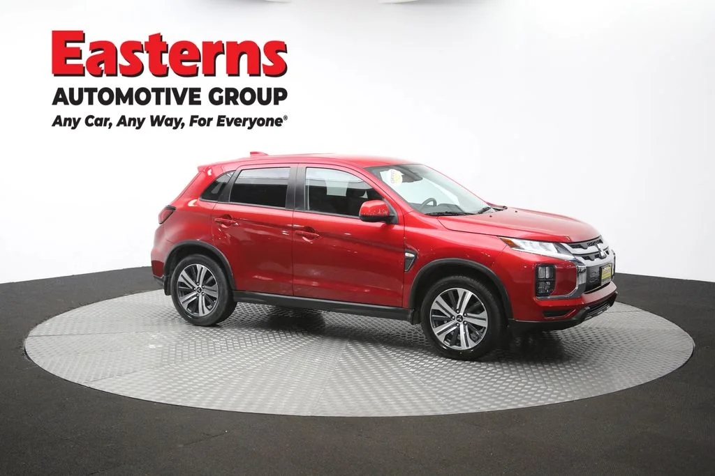Used 2023 Red Mitsubishi 2.0 ES image 45