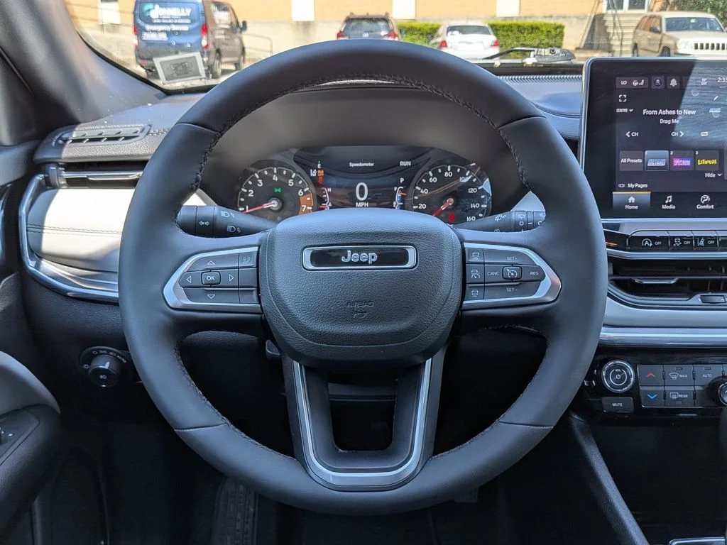 Used 2023 Silver Jeep Limited image 13