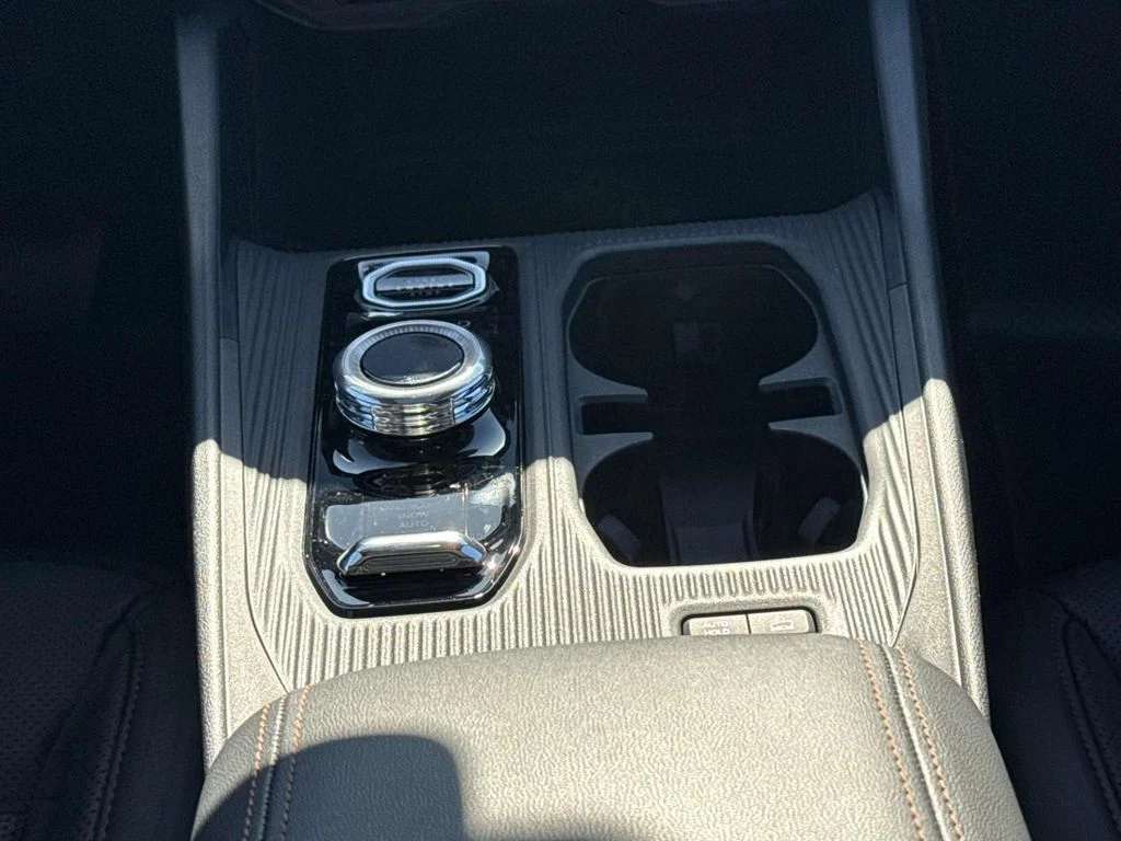 New 2026 White Jeep Overland image 19