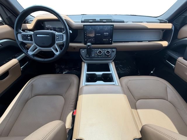 Certified Used 2025 Green Land Rover X-Dynamic SE image 12