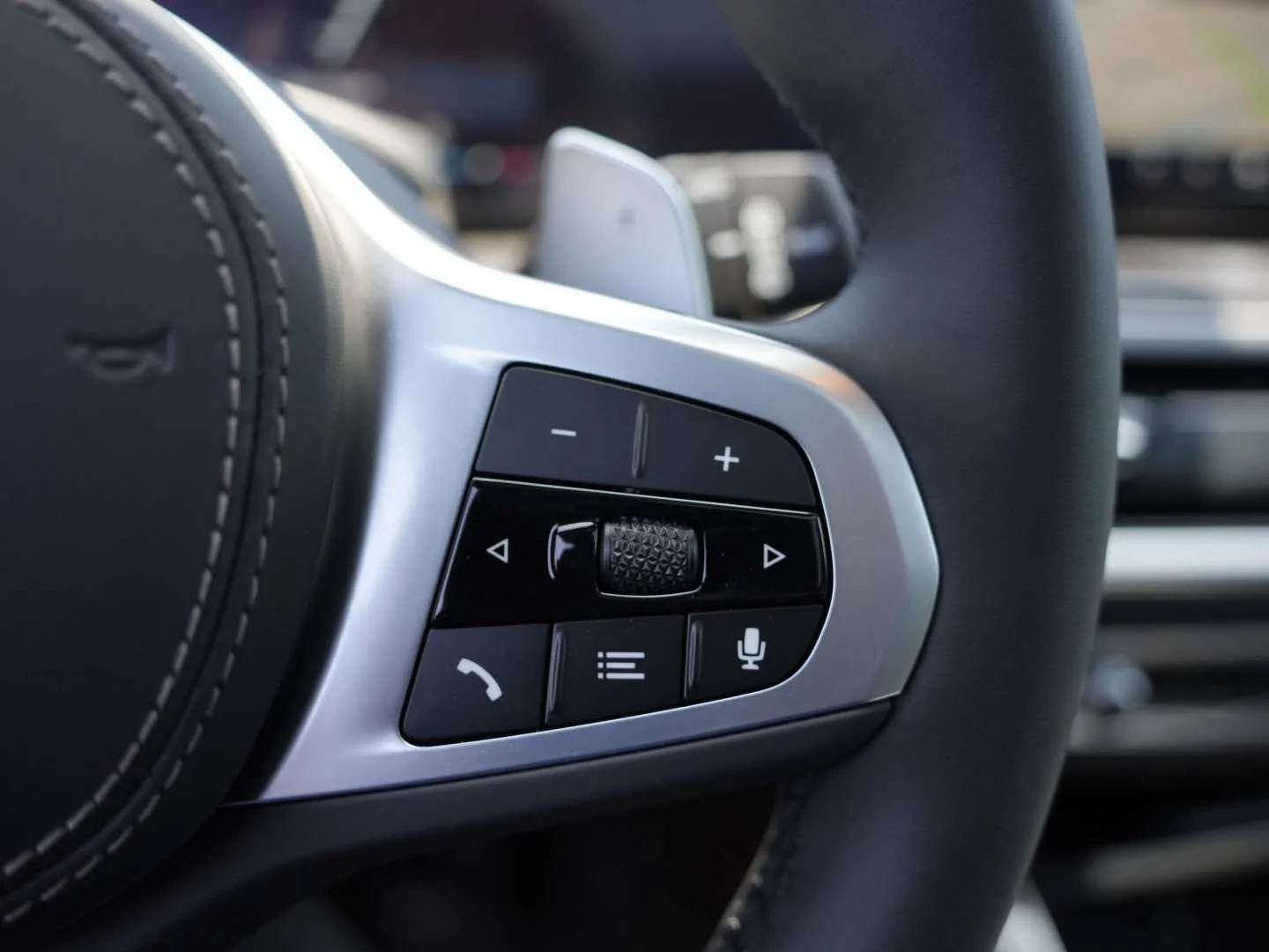 New 2026 Alpine White BMW xDrive40i image 19