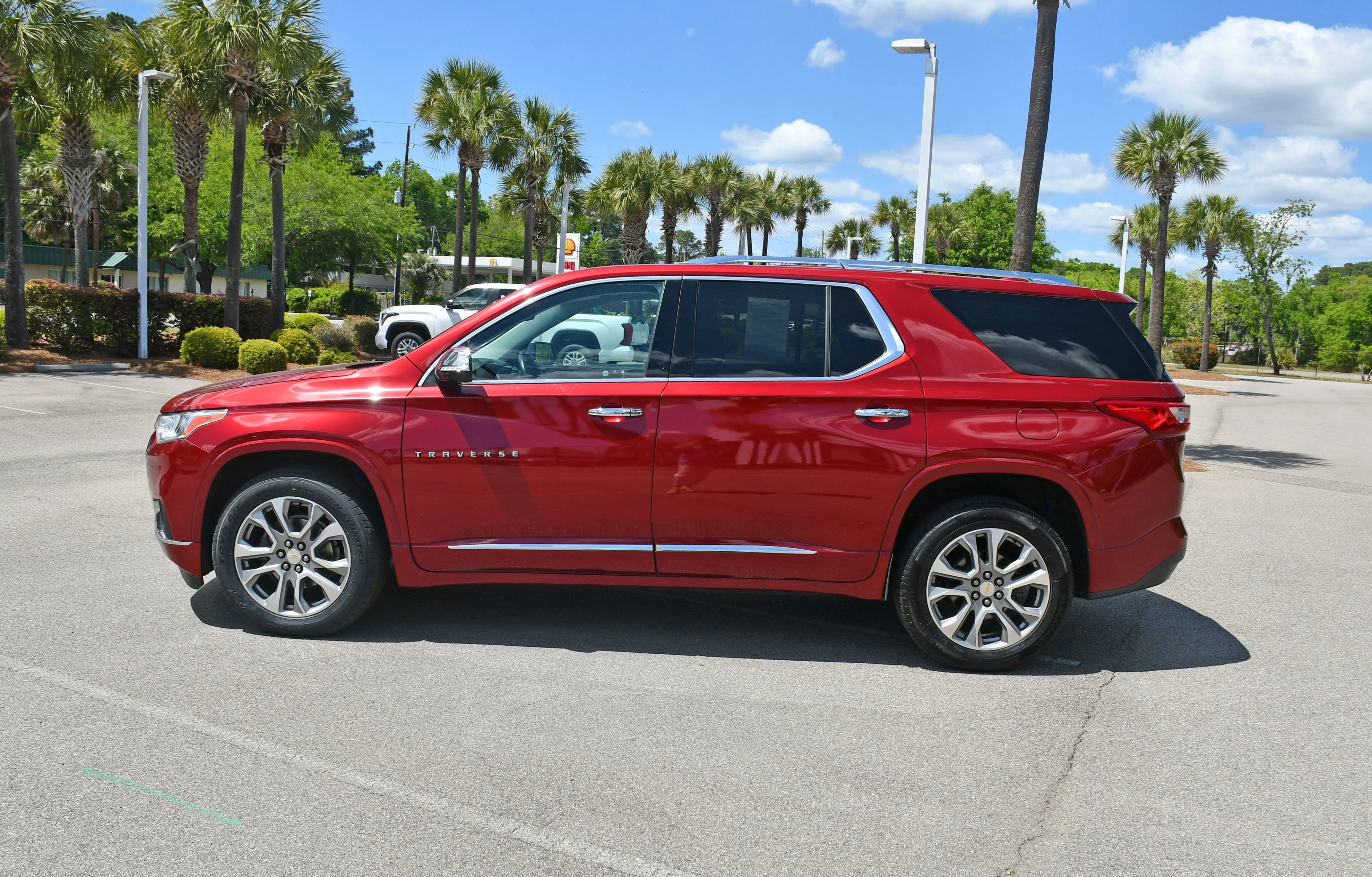 Used 2020 Red Chevrolet Premier image 4
