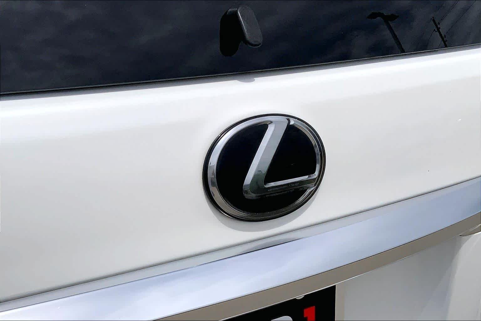 Used 2020 Starfire Pearl Lexus Premium image 58
