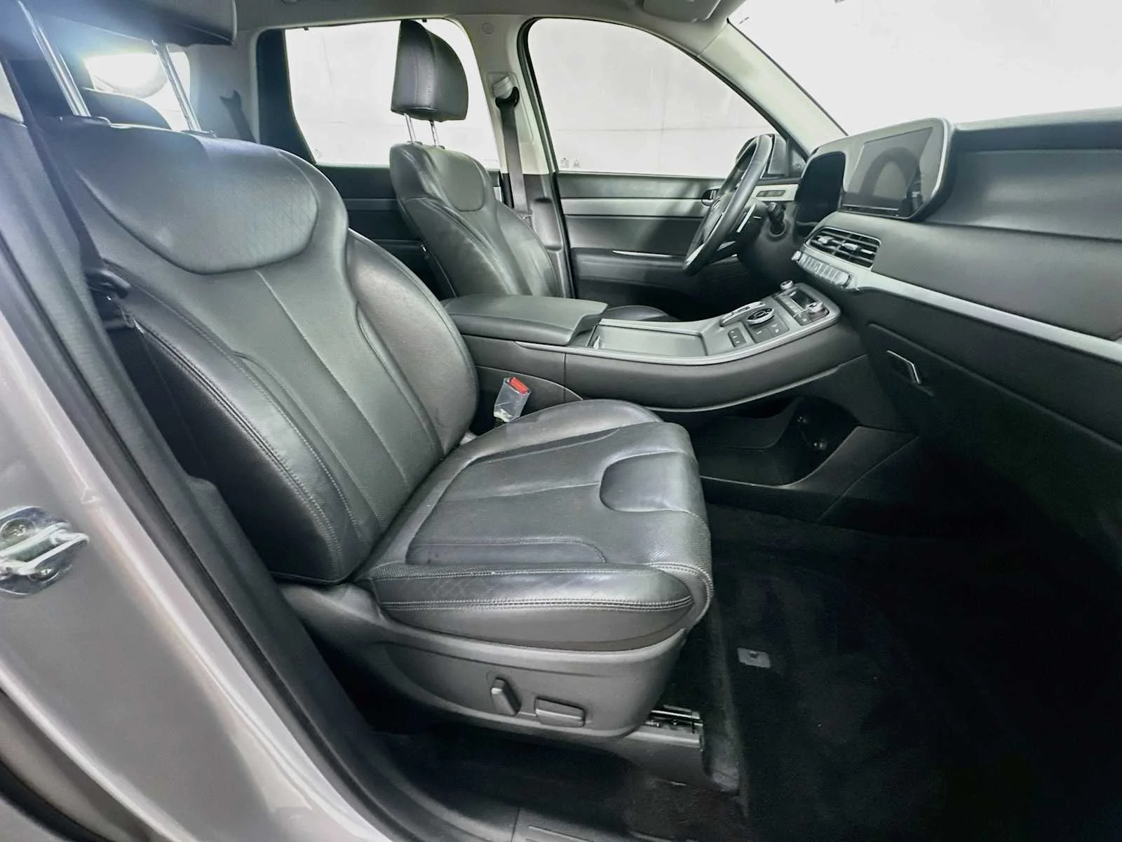 Used 2022 Typhoon Silver Hyundai SEL image 29