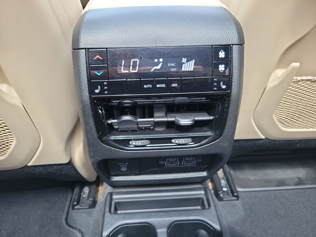 Used 2024 White Jeep Limited image 19