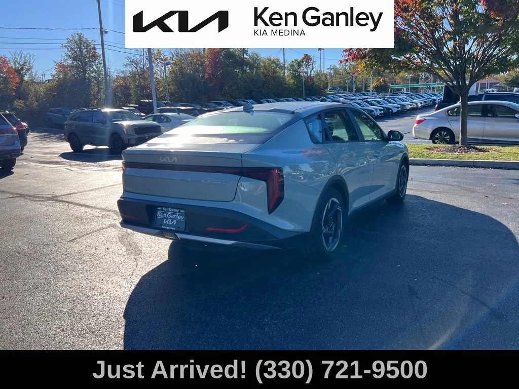 Certified Used 2025  Kia EX image 5