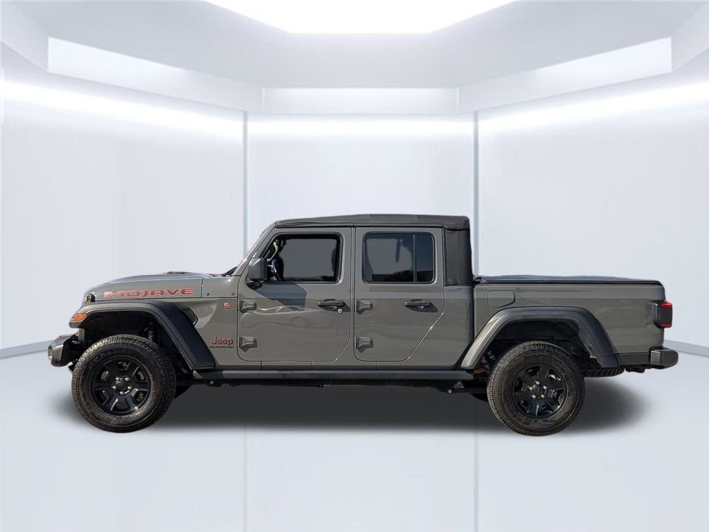 Used 2021 Gray Jeep Mojave image 2