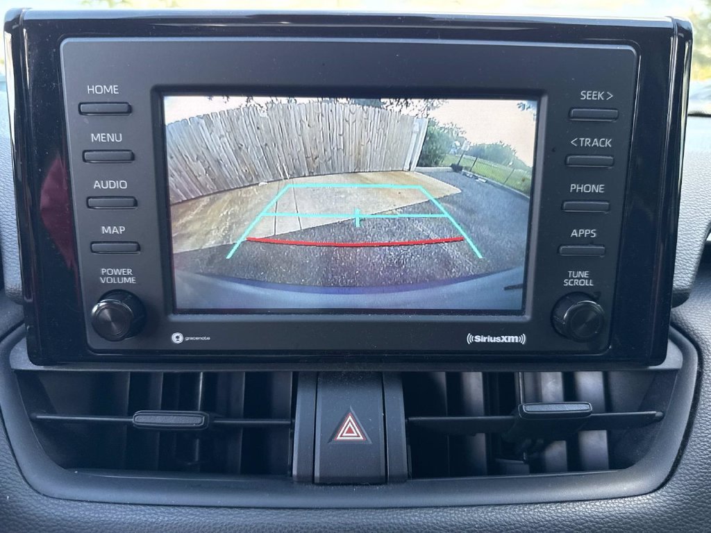 Used 2021  Toyota XLE image 30