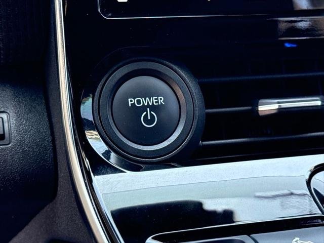 Certified Used 2023 BLACK Toyota  image 28