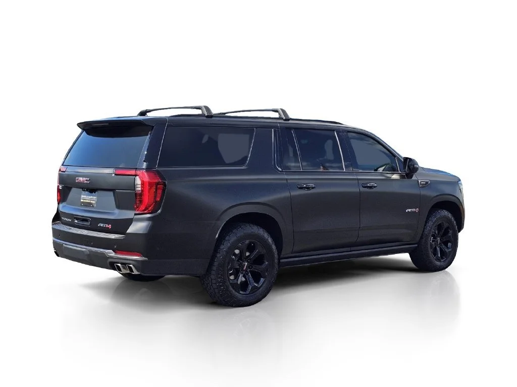 Used 2025 Onyx Black GMC AT4 Ultimate image 9
