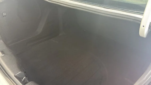 Used 2019 White Chevrolet LS image 10
