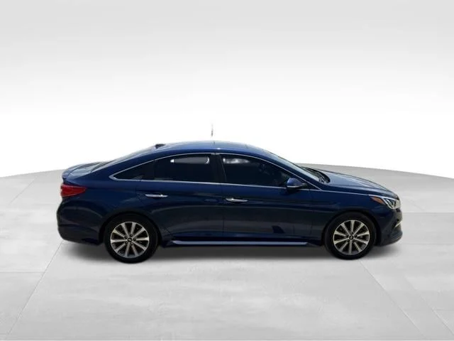 Used 2016 Blue Hyundai Limited image 2