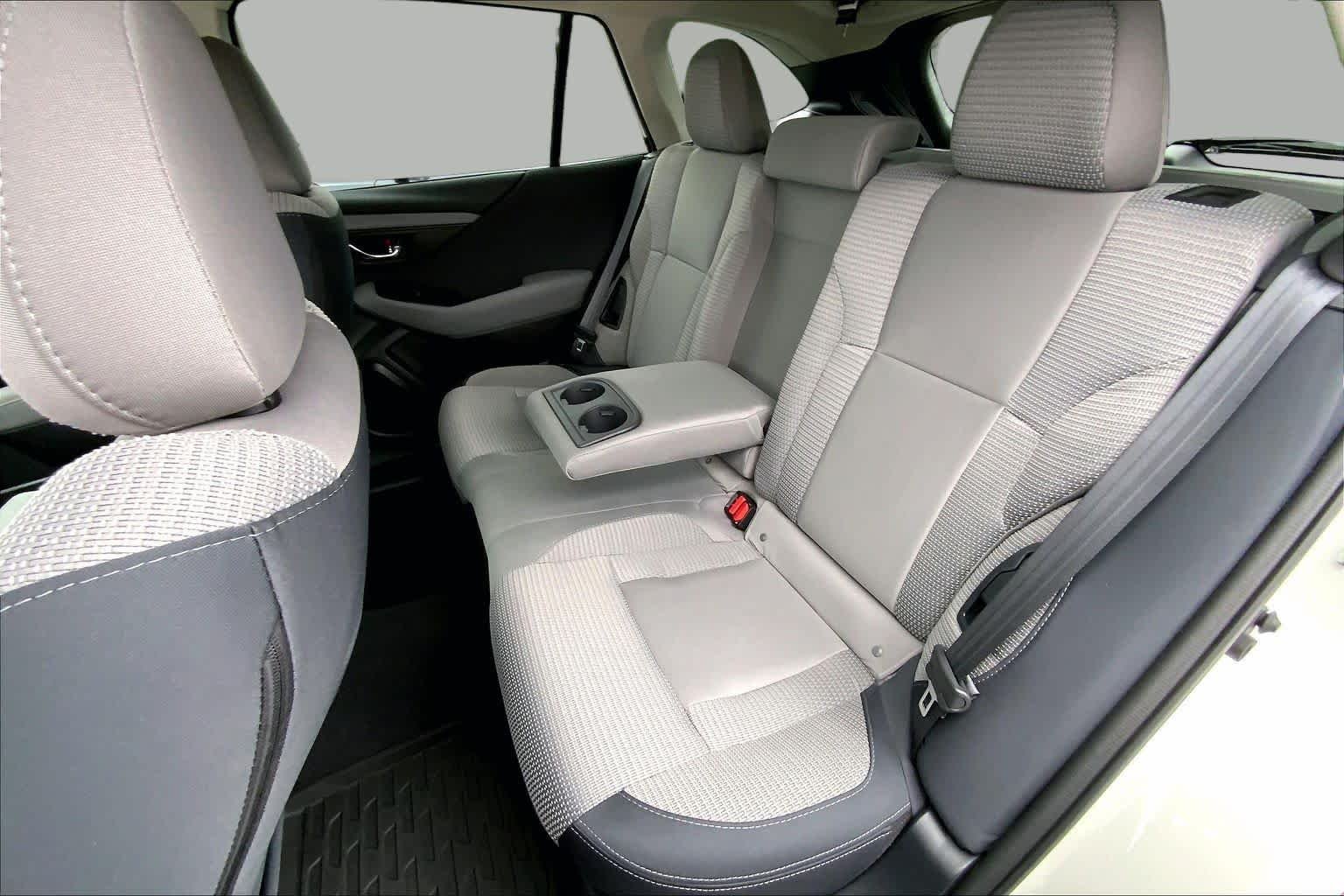 Used 2025 Crystal White Pearl Subaru Premium image 20