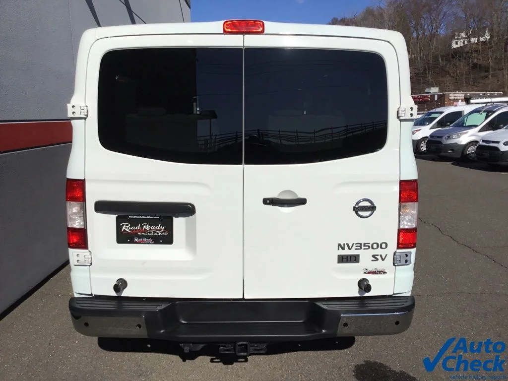 2015 Nissan NV Passenger SV - Photo 9