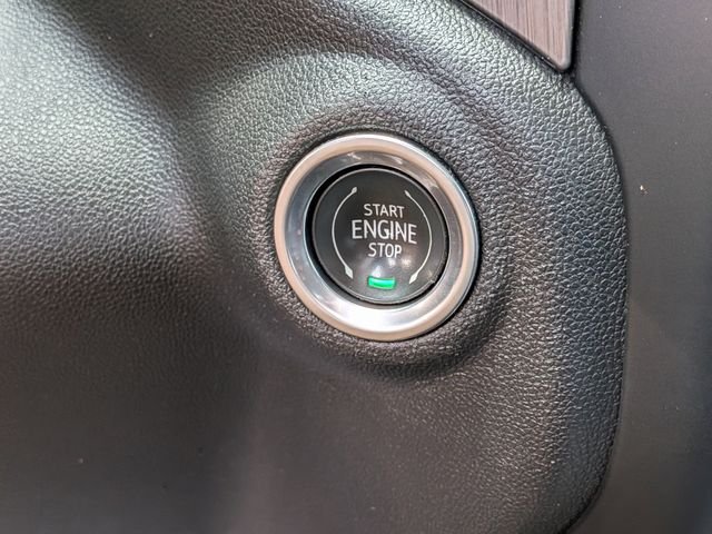Used 2020 Blue GMC Denali image 29