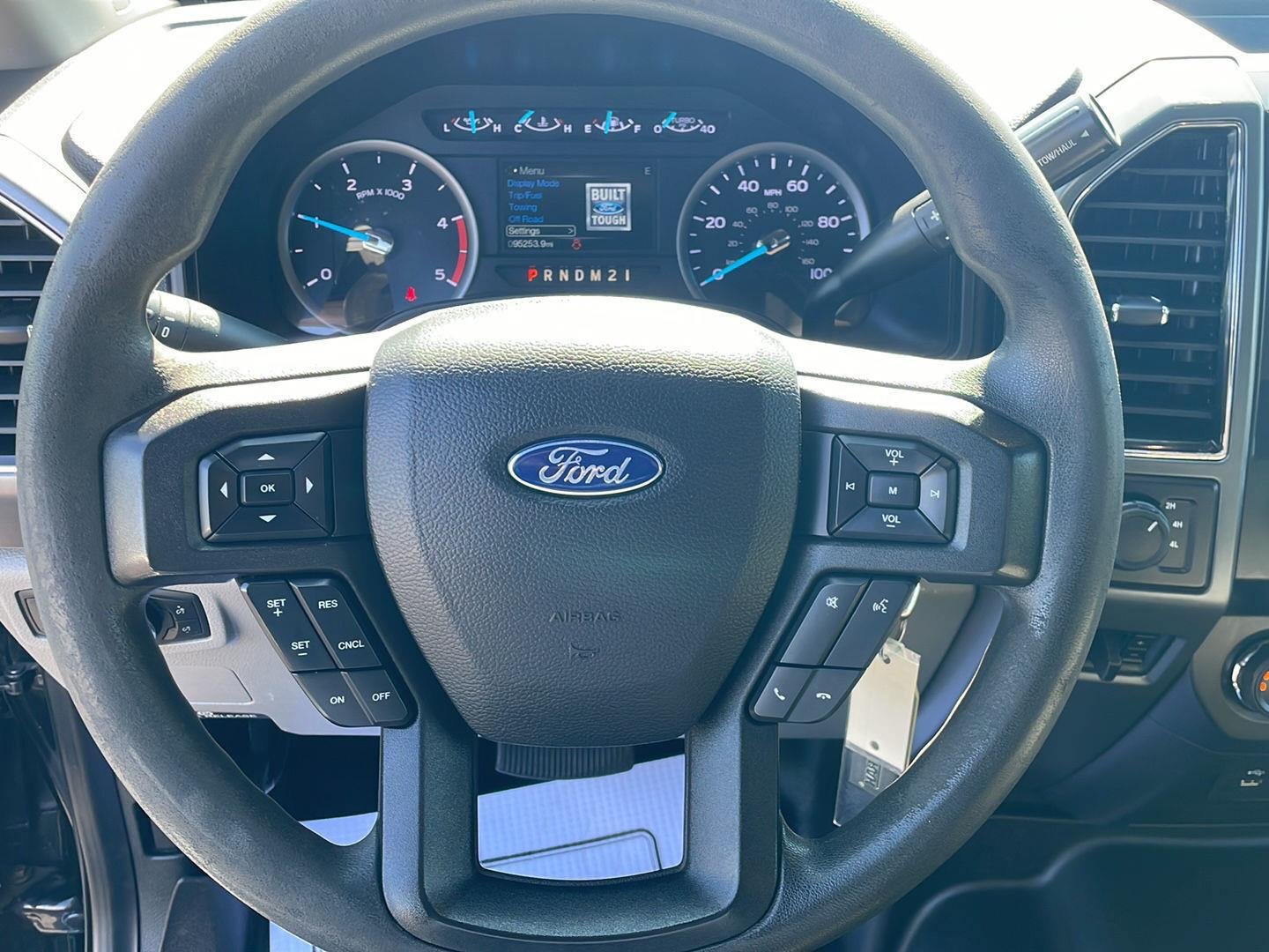 Used 2019 Agate Black Metallic Ford XLT image 10