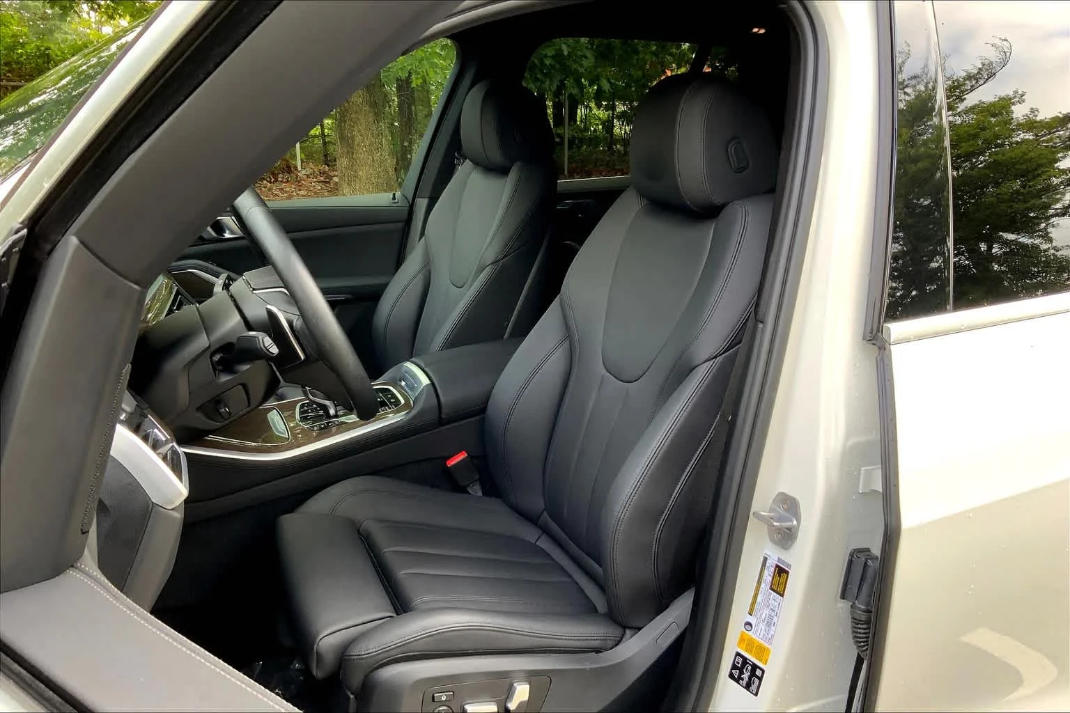 Used 2020 Alpine White BMW xDrive40i image 8