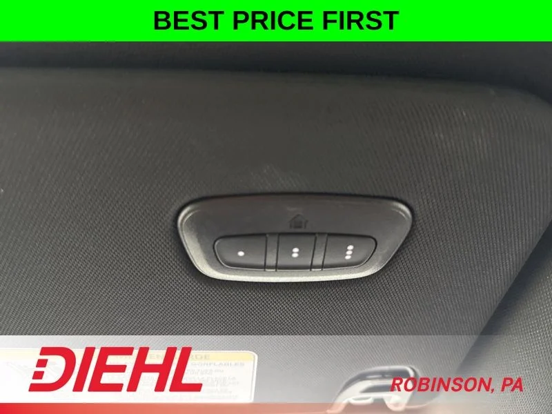New 2026 Bright White Clear-Coat Exterior Paint Jeep Limited Altitude image 37