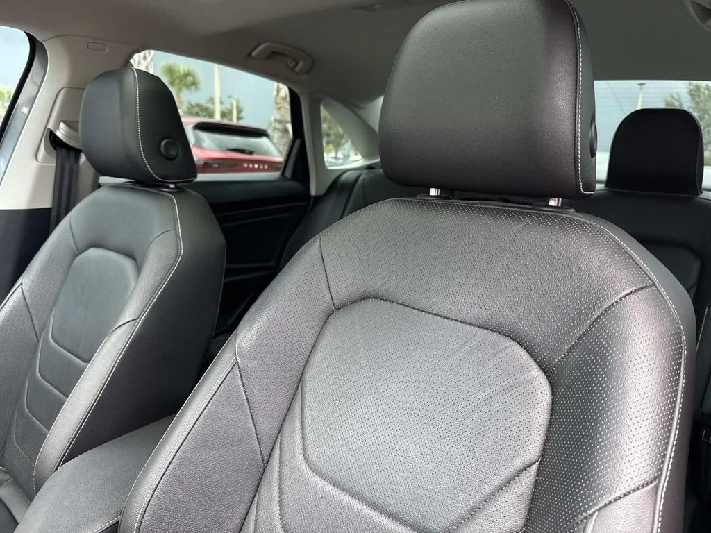 Used 2023 Gray Volkswagen 1.5T SEL image 25