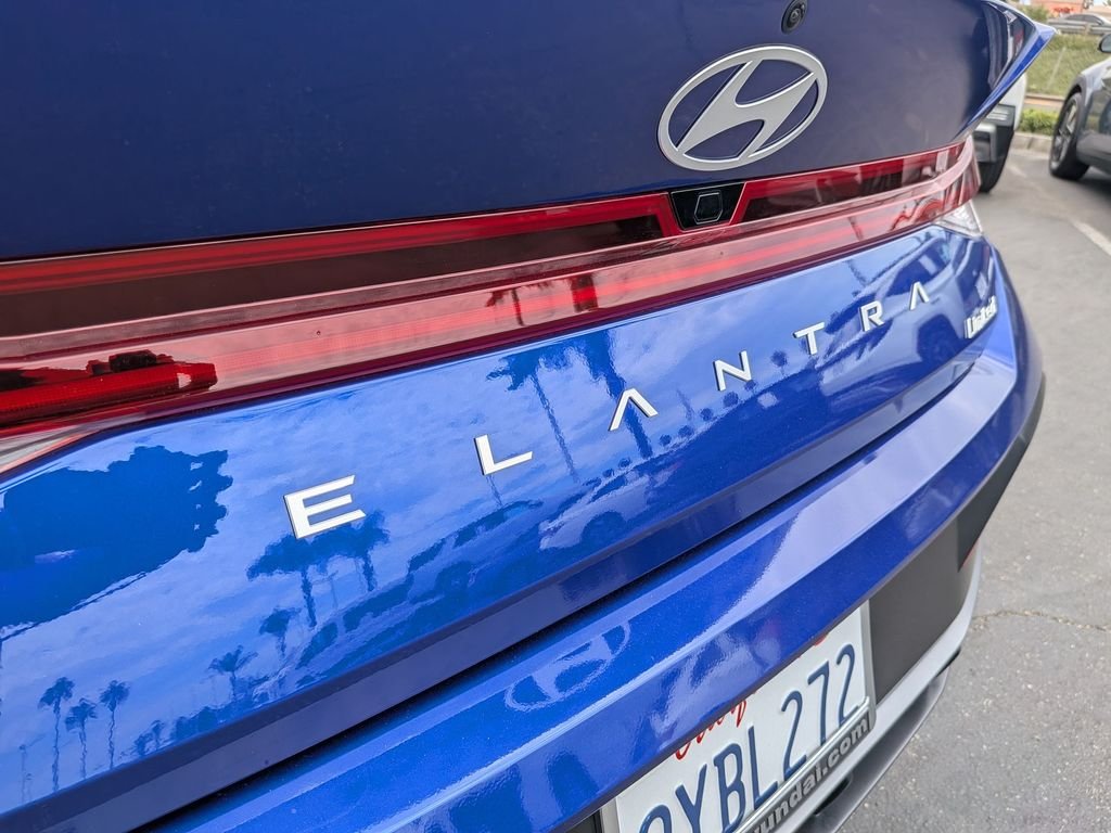 2026 Hyundai Elantra Limited - Photo 10