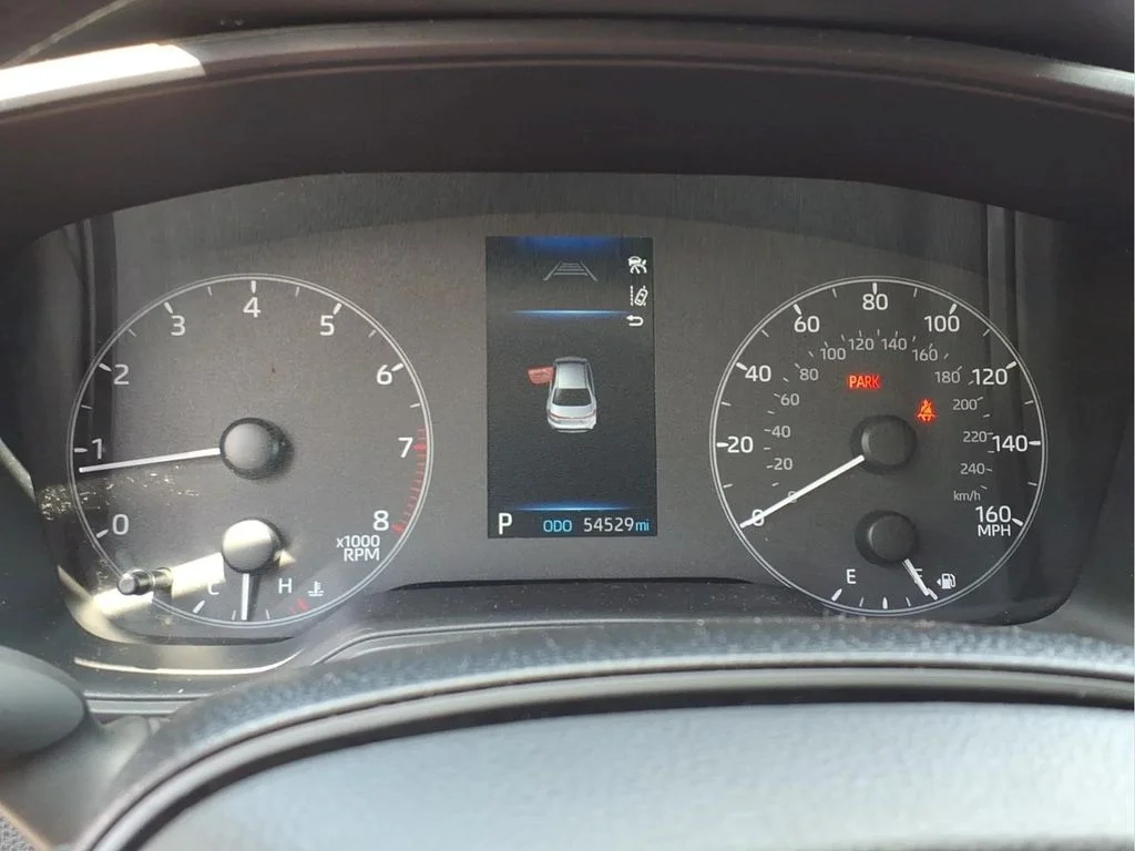 Used 2024  Toyota LE image 13