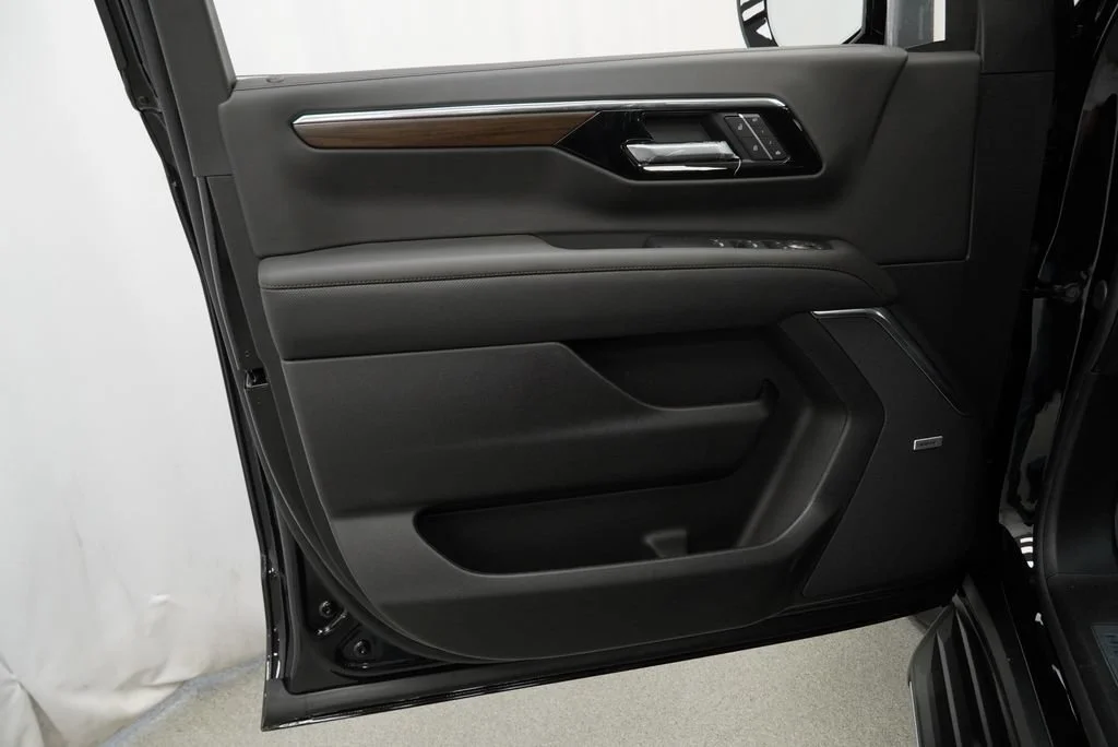 New 2026 Black Chevrolet High Country image 23
