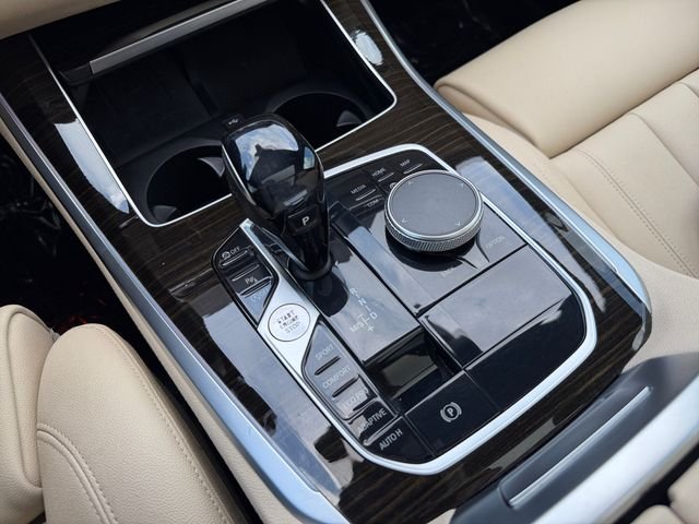 Used 2020 White BMW sDrive40i image 24
