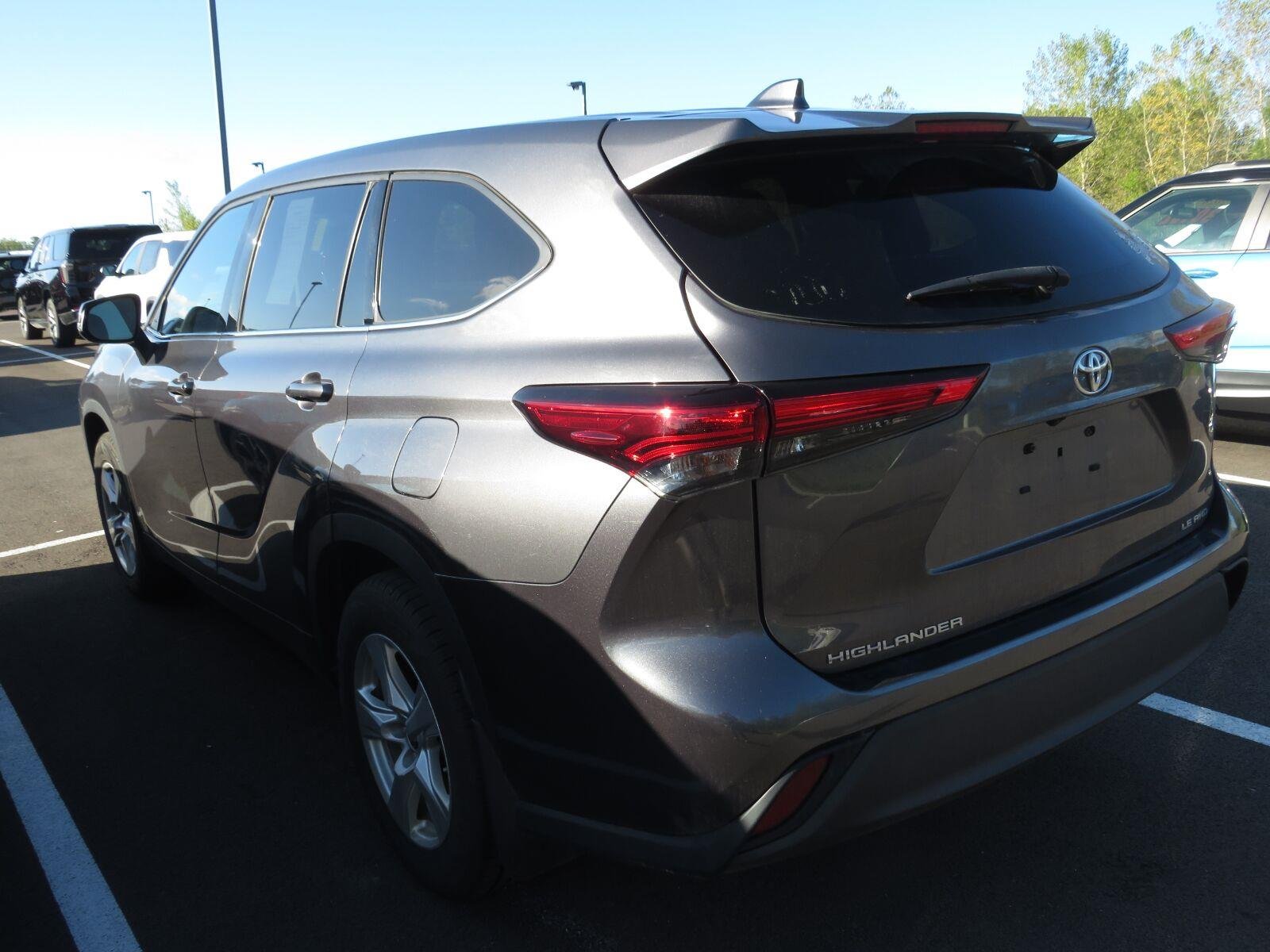 Used 2021 Magnetic Gray Metallic Toyota LE image 12