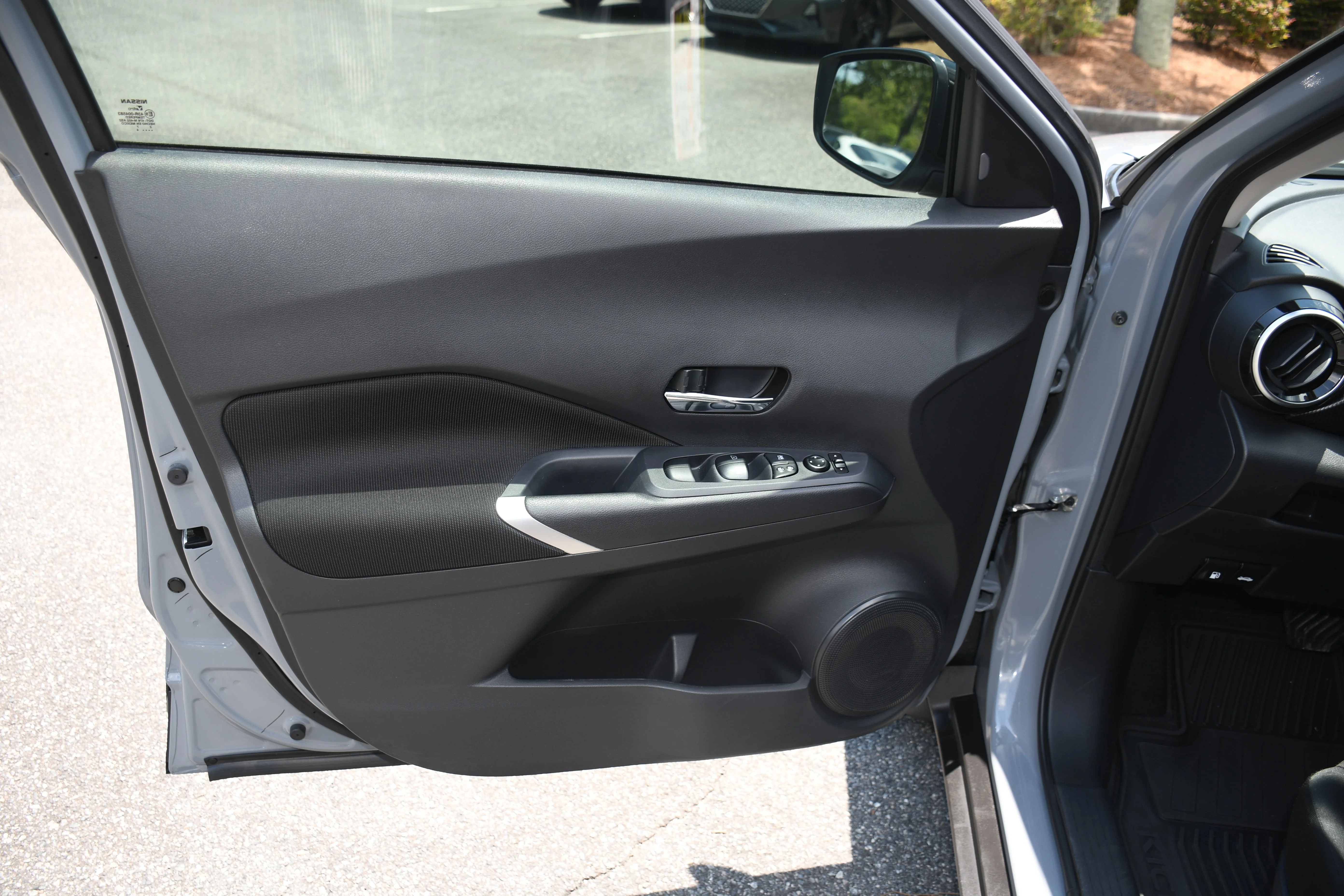 Used 2024 Gray Nissan SV image 9
