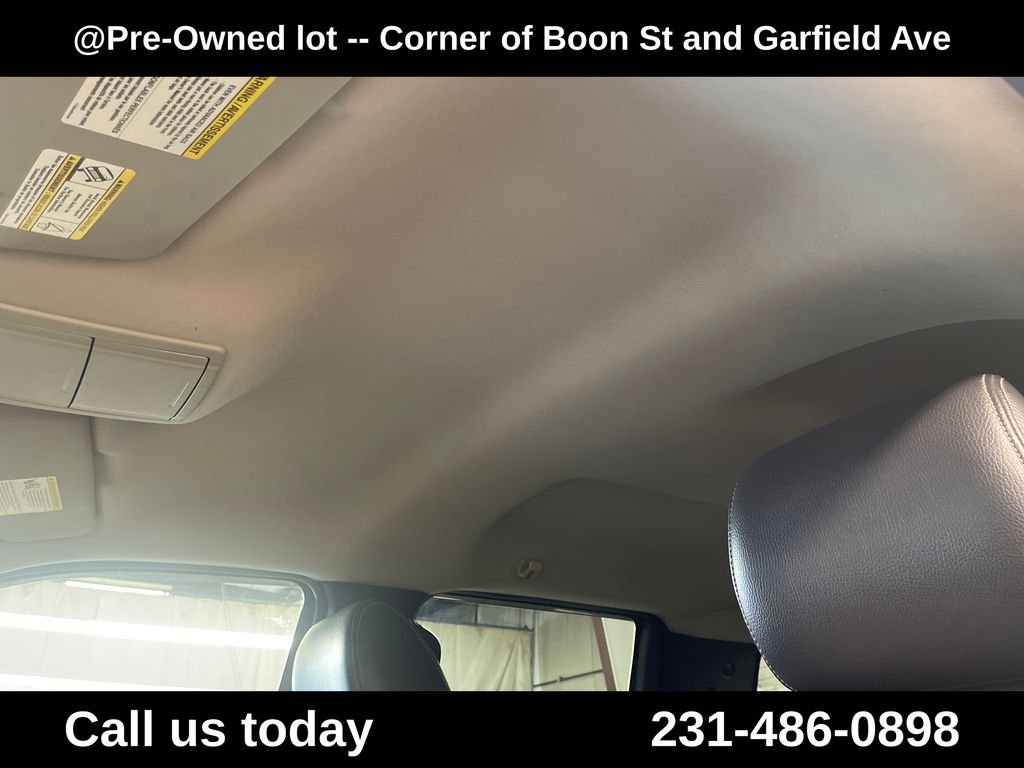 Used 2010 Blue Ford FX4 image 13