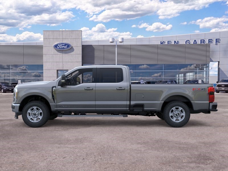 New 2026 Carbonized Gray Metallic Ford XLT image 3