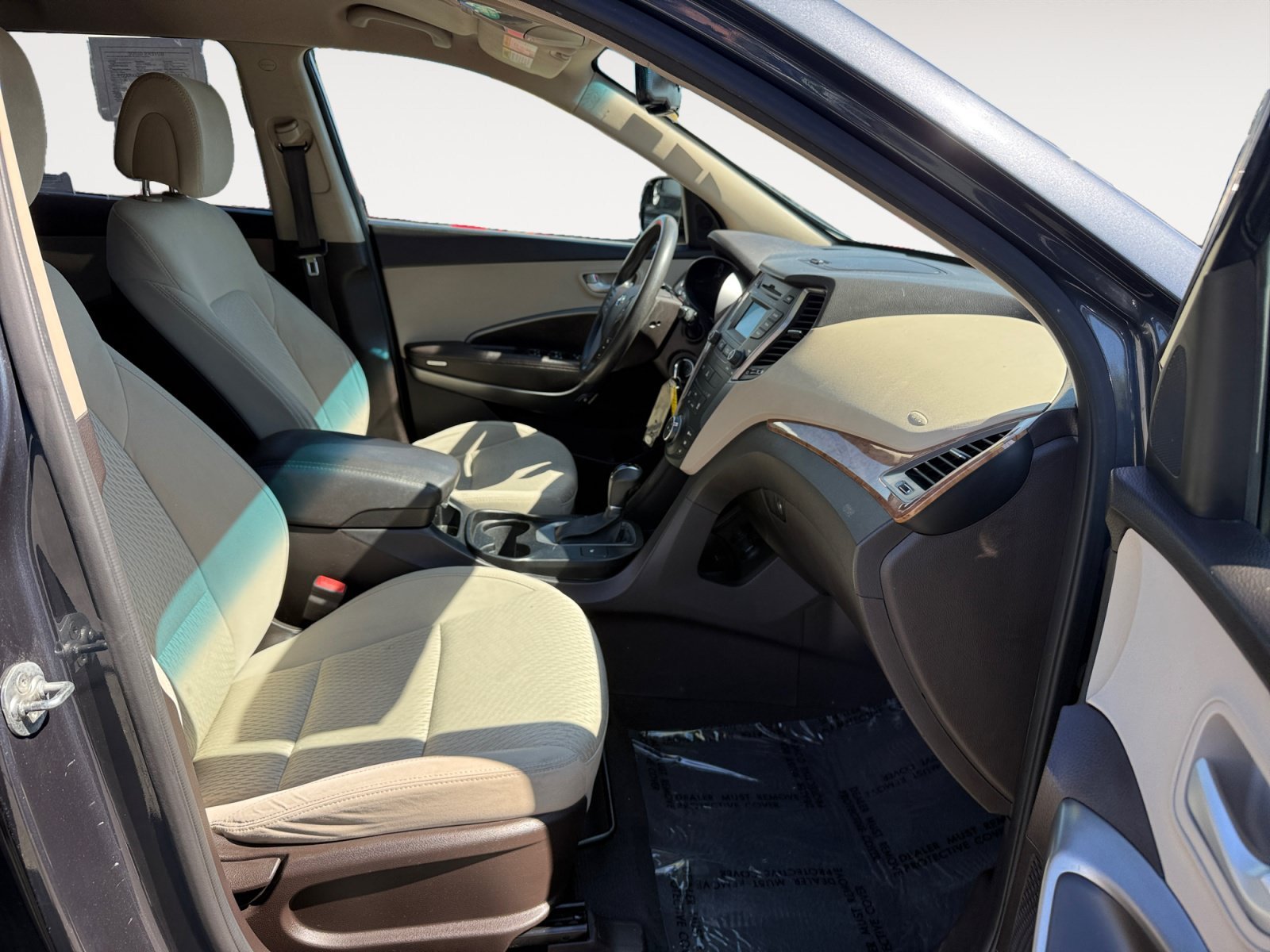 Used 2016 Night Sky Pearl Hyundai SE image 19
