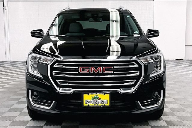 Used 2024 Ebony Twilight Metallic GMC SLT image 4