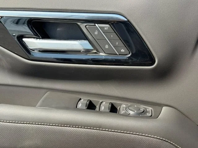 2026 Chevrolet Tahoe Premier - Photo 23